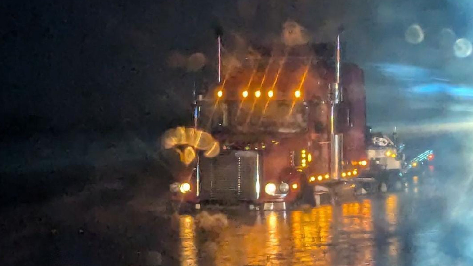 Deadly Flash Floods Swamp Roads, Homes In Roswell, New Mexico - Videos